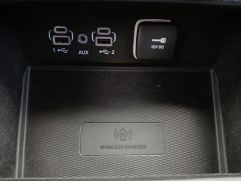 Used 2022 Jeep Grand Cherokee L Laredo w/ Luxury Tech Group I RWD image 6