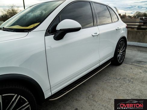 Used 2015 Porsche Cayenne S image 37