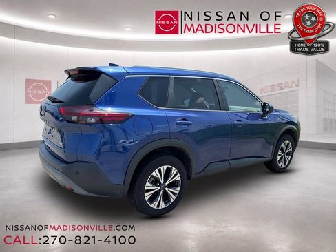 Used 2023 Nissan Rogue SV w/ SV Premium B Package FWD image 2
