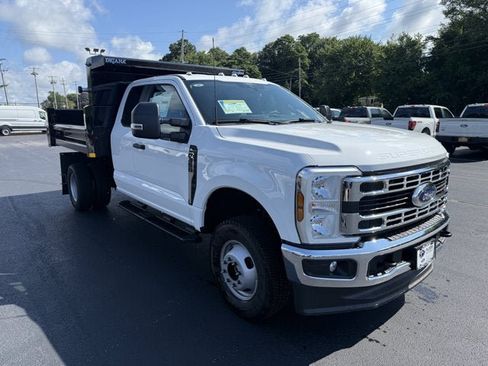 New 2026 Ford F350 XL w/ XL Chrome Package AWD/4WD image 1