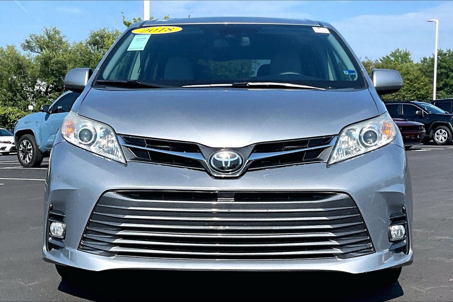 Used 2018 Toyota Sienna XLE w/ Protection Package AWD/4WD image 3