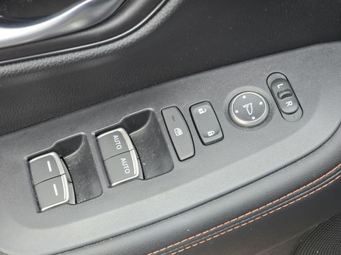 Used 2025 Honda HR-V Sport image 22