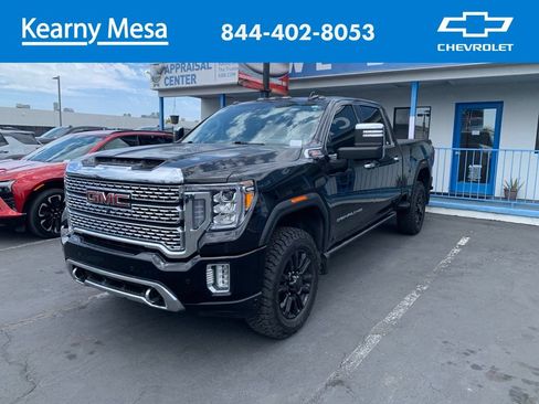 Used 2022 GMC Sierra 2500 Denali w/ Denali Black Diamond Edition AWD/4WD image 1