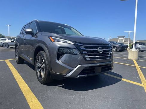 Used 2026 Nissan Rogue SL FWD image 10