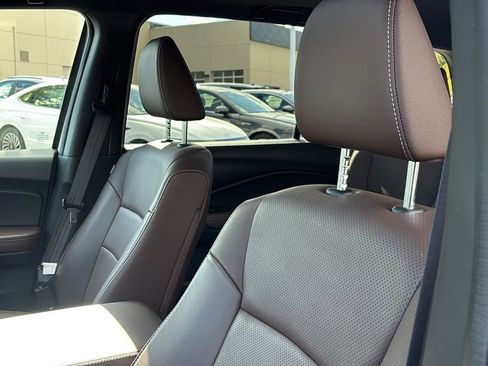 Used 2025 Honda Passport EX-L image 25