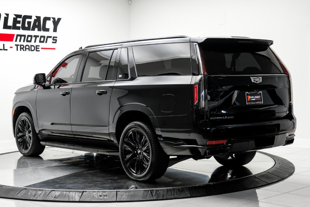 Used 2021 Cadillac Escalade ESV Sport AWD/4WD image 12