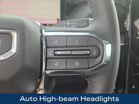 Used 2026 GMC Yukon Denali w/ Sun & Power Step Package AWD/4WD image 8