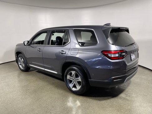 Used 2025 Honda Pilot EX-L image 5