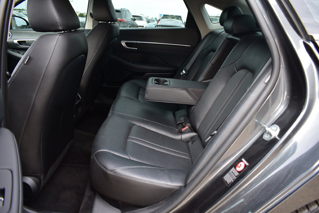 Used 2022 Hyundai Sonata Limited FWD image 21