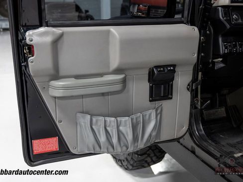 Used 2001 HUMMER H1 4-Door Wagon image 11