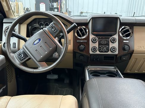 Used 2014 Ford F350 Lariat w/ Lariat Interior Package image 47
