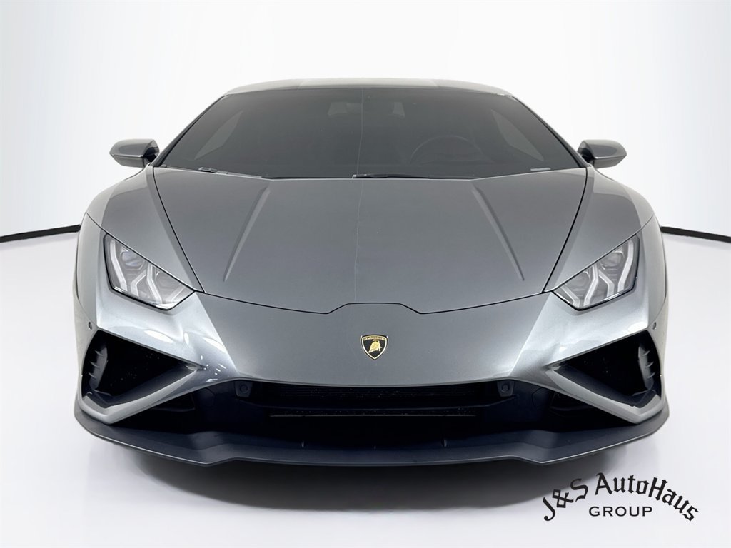 Used 2020 Lamborghini Huracan EVO RWD image 2