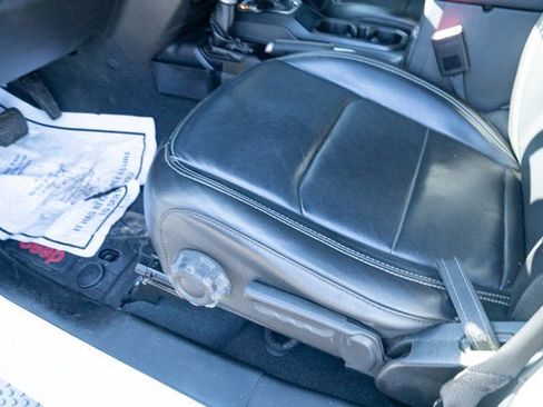 Certified 2022 Jeep Wrangler Unlimited Sahara w/ LED Lighting Group image 26