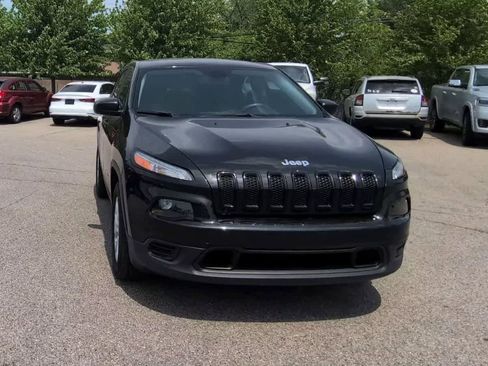 Used 2015 Jeep Cherokee Sport AWD/4WD image 3