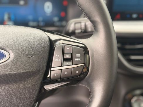 Used 2025 Ford Escape Platinum AWD/4WD image 23