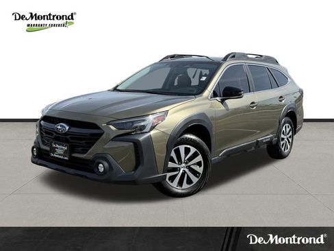 Used 2024 Subaru Outback Premium image 1