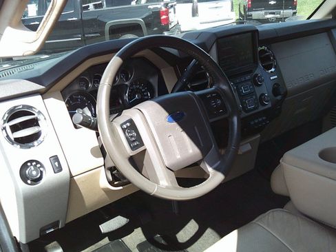 Used 2014 Ford F350 Lariat w/ Lariat Interior Package AWD/4WD image 17