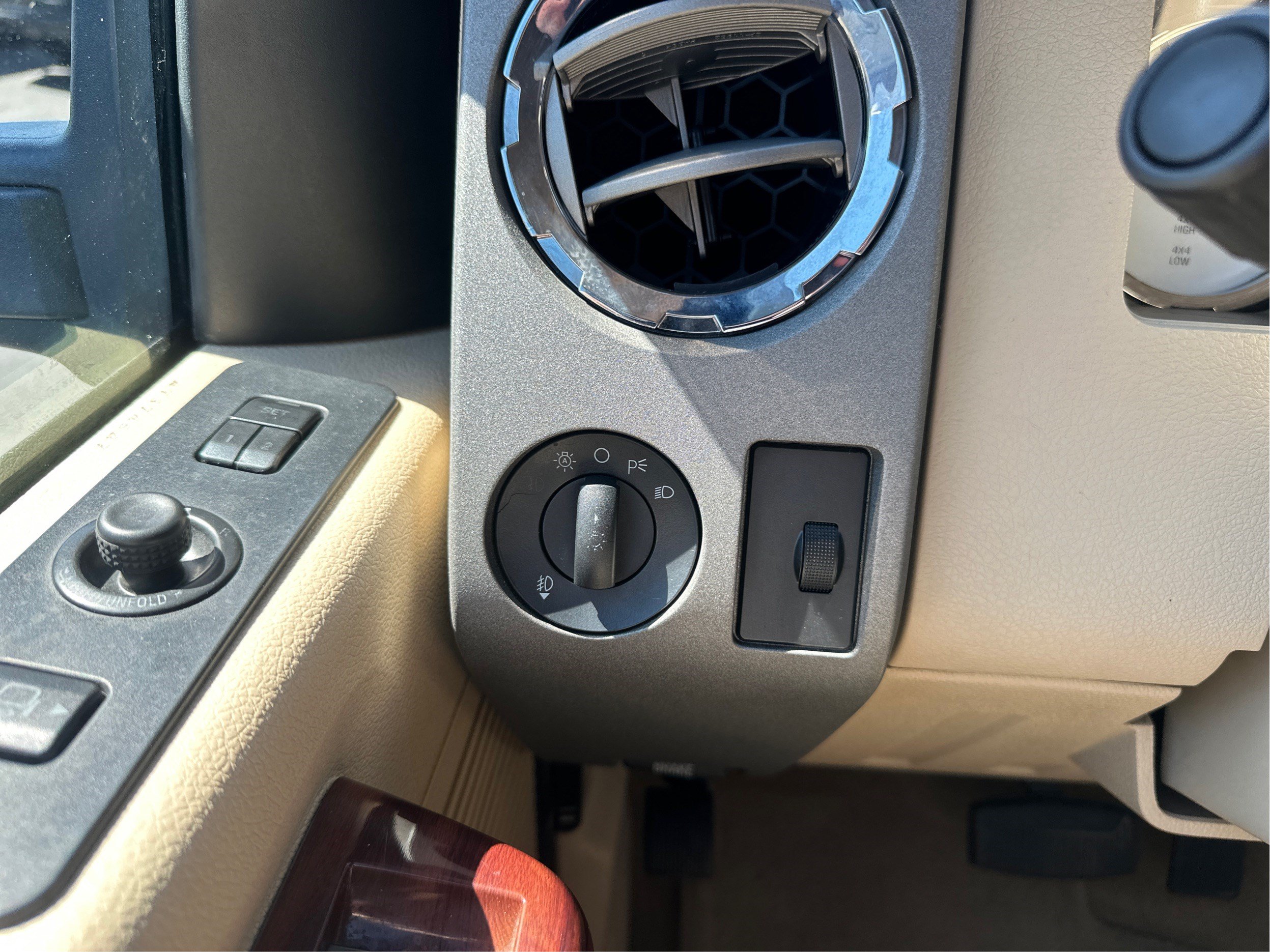 Used 2008 Ford F350 King Ranch AWD/4WD image 18