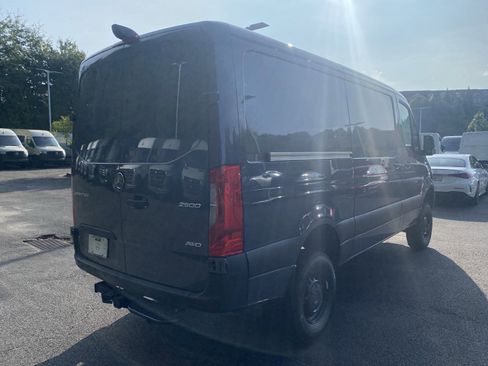 New 2024 Mercedes-Benz Sprinter 2500 image 11