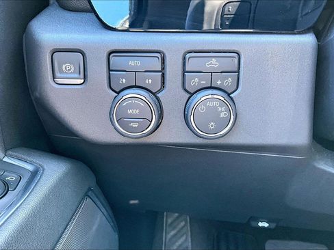 Certified 2024 Chevrolet Silverado 1500 LT image 26