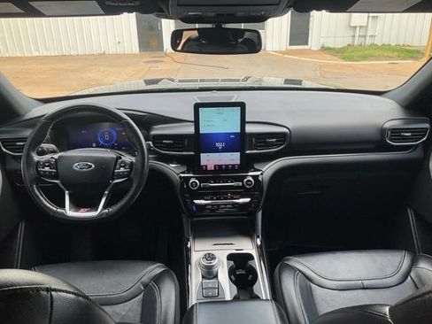Used 2023 Ford Explorer ST w/ Equipment Group 401A AWD/4WD image 4
