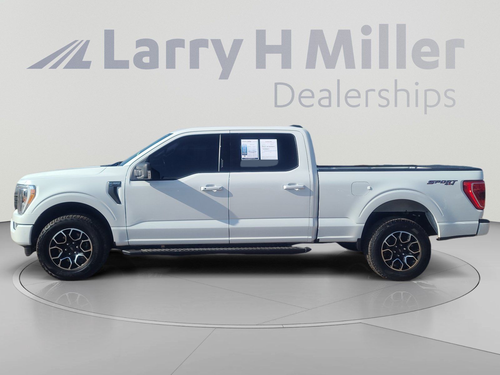 Used 2022 Ford F150 XLT w/ Equipment Group 302A High AWD/4WD image 2