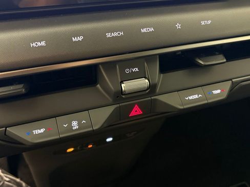 New 2026 Kia EV9 Wind image 31