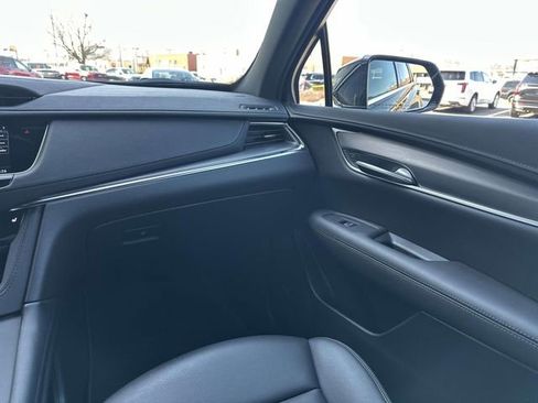 Certified 2023 Cadillac XT5 Luxury image 31