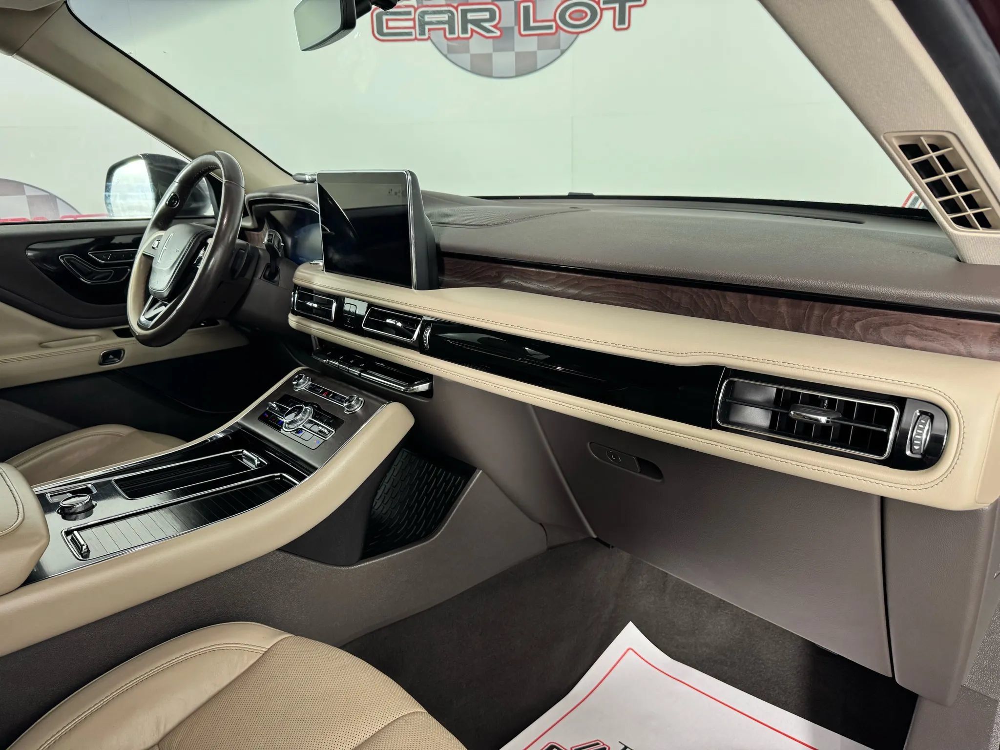 Used 2022 Lincoln Aviator Reserve w/ Elements Package Plus AWD/4WD image 12