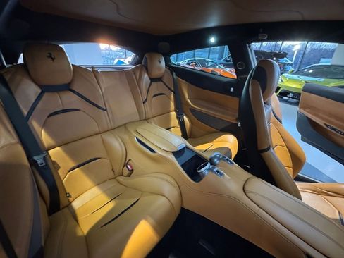 Used 2018 Ferrari GTC4Lusso T image 34