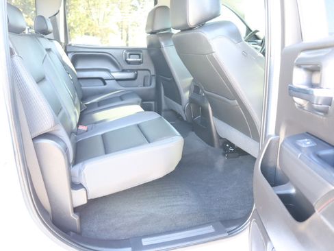 Used 2018 GMC Sierra 2500 SLT w/ Duramax Plus Package image 17