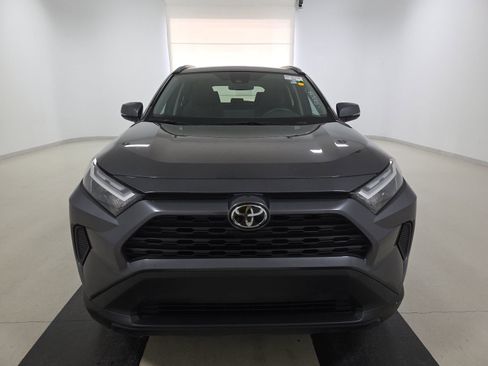 Used 2024 Toyota RAV4 XLE w/ Convenience Package FWD image 2