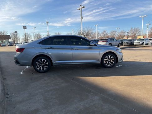 Used 2024 Volkswagen Jetta S image 6