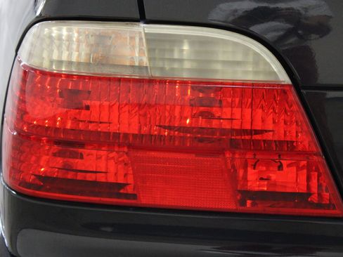 Used 2001 BMW 740iL RWD image 9