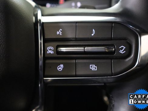 Used 2026 GMC Acadia Elevation w/ Elevation Premium Package AWD/4WD image 29