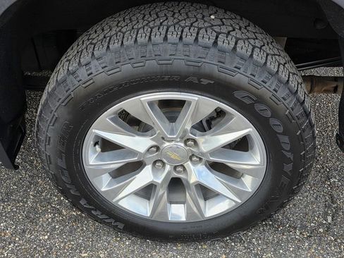 Used 2022 Chevrolet Silverado 1500 LTZ AWD/4WD image 39