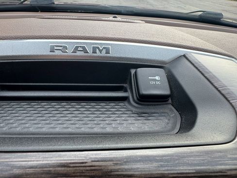 Used 2019 RAM 1500 Laramie image 25