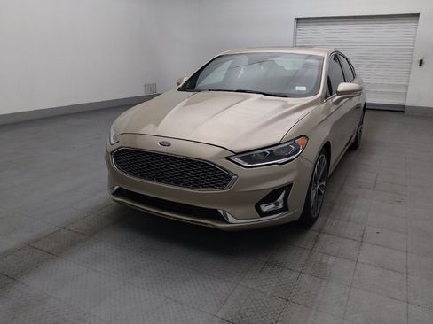 Used 2019 Ford Fusion Titanium FWD image 15