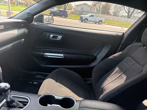Used 2021 Ford Mustang Coupe RWD image 13