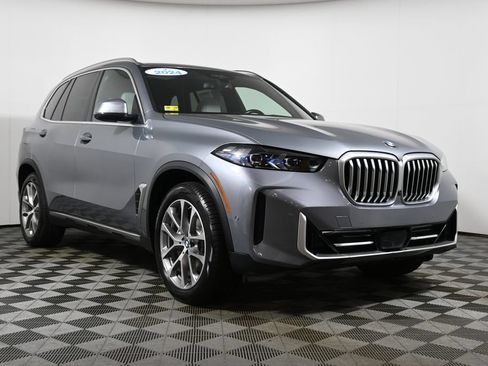 Certified 2024 BMW X5 xDrive40i w/ Premium Package AWD/4WD image 9
