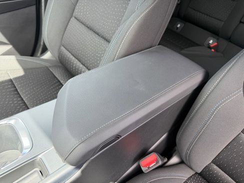 Used 2025 Chevrolet Equinox EV LT FWD image 30