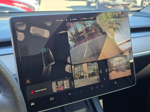 Used 2021 Tesla Model Y Long Range image 32