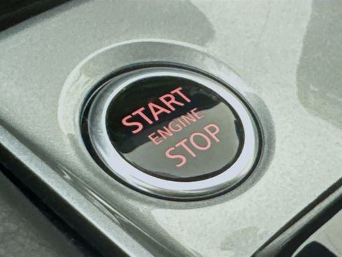 Used 2024 Nissan Altima 2.5 SV w/ SV Premium Package FWD image 19