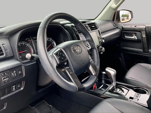 Used 2024 Toyota 4Runner TRD Off-Road Premium w/ Moonroof Package AWD/4WD image 17