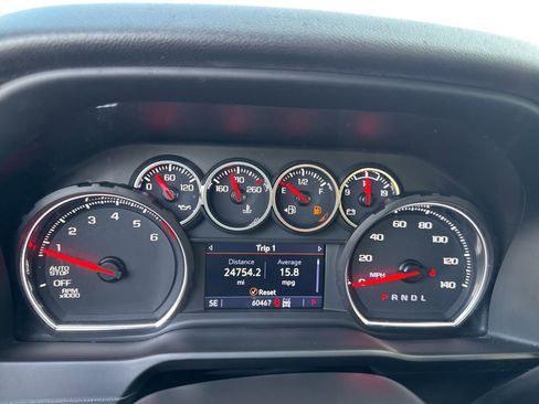 Used 2022 Chevrolet Silverado 1500 LT AWD/4WD image 14