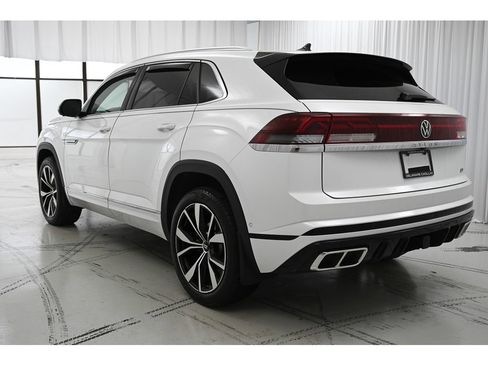 Used 2024 Volkswagen Atlas Cross Sport SEL Premium R-Line image 5