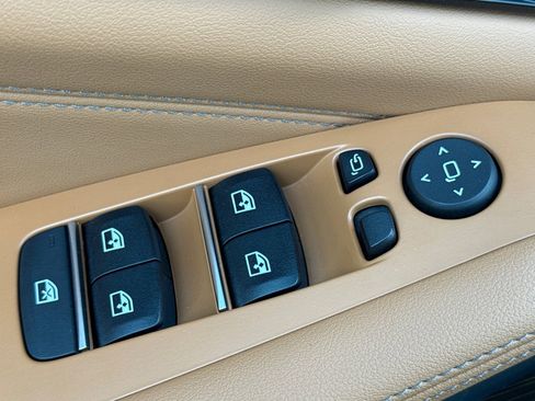 Certified 2024 BMW X5 xDrive50e w/ Premium Package image 13