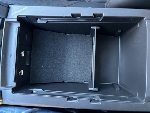 Certified 2025 MAZDA MAZDA3 Hatchback w/Premium Plus Pkg image 21