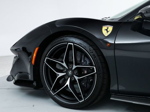 Certified 2019 Ferrari 488 Pista Spider image 17