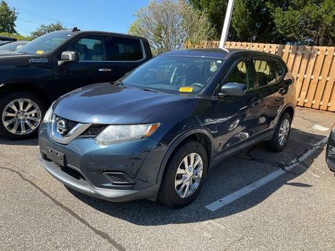 Used 2016 Nissan Rogue S image 3